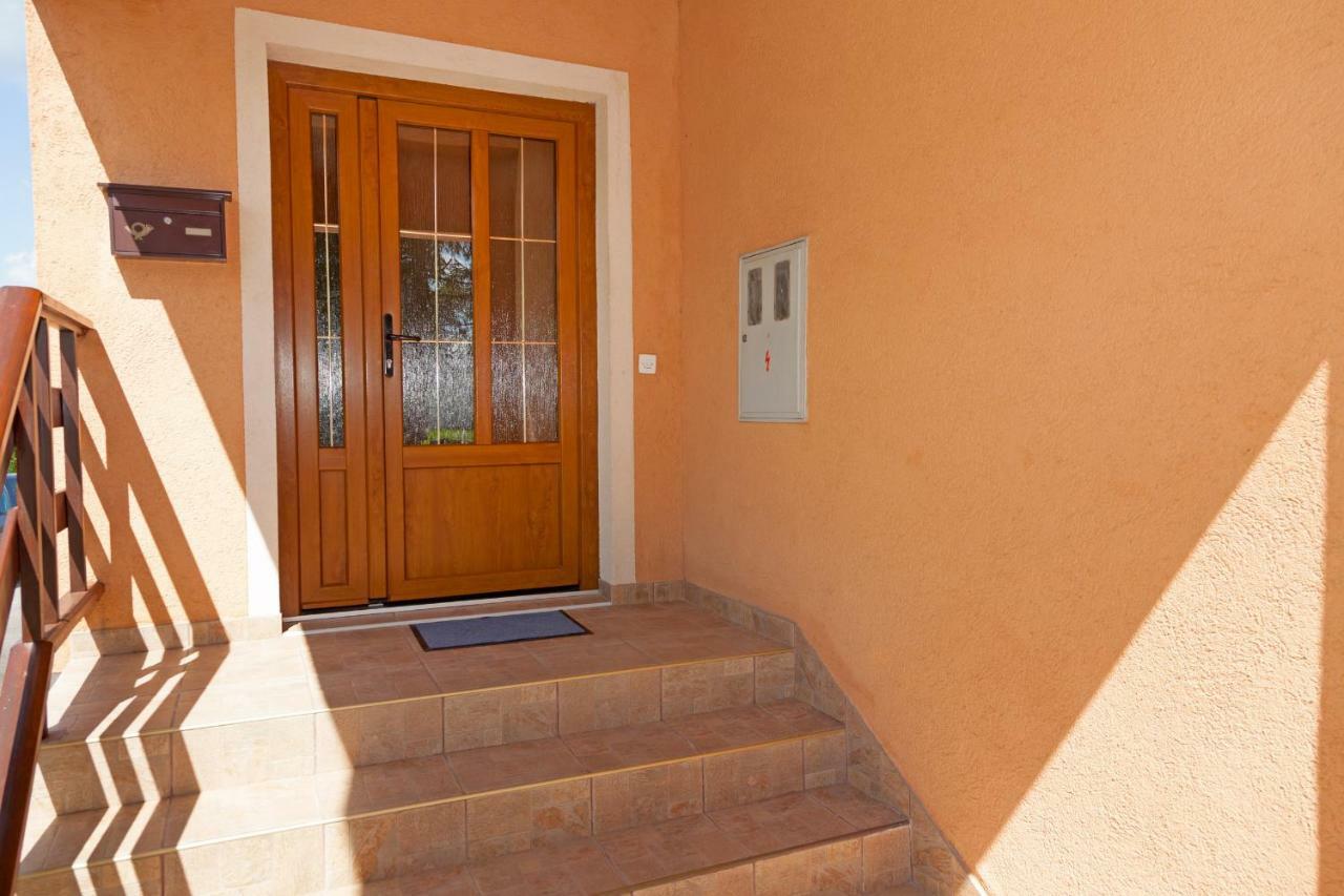 Apartment Majetic Gornji Vaganac Exteriér fotografie
